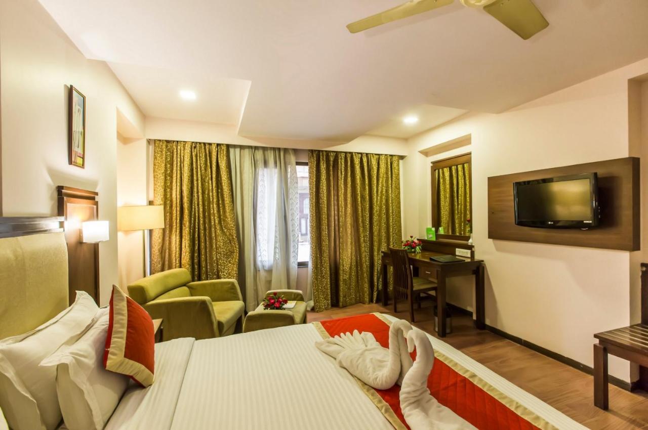 Hotel Golden Manor