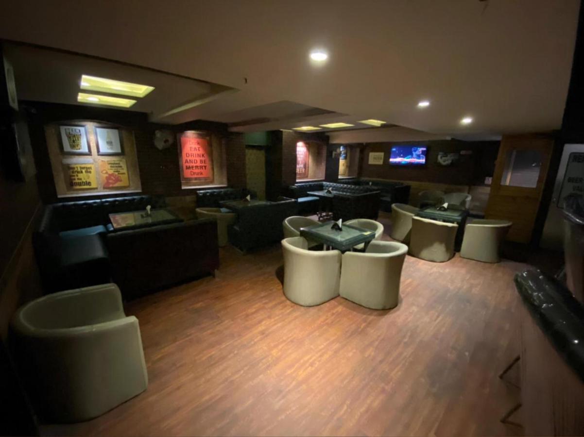 Golden Manor Hotel