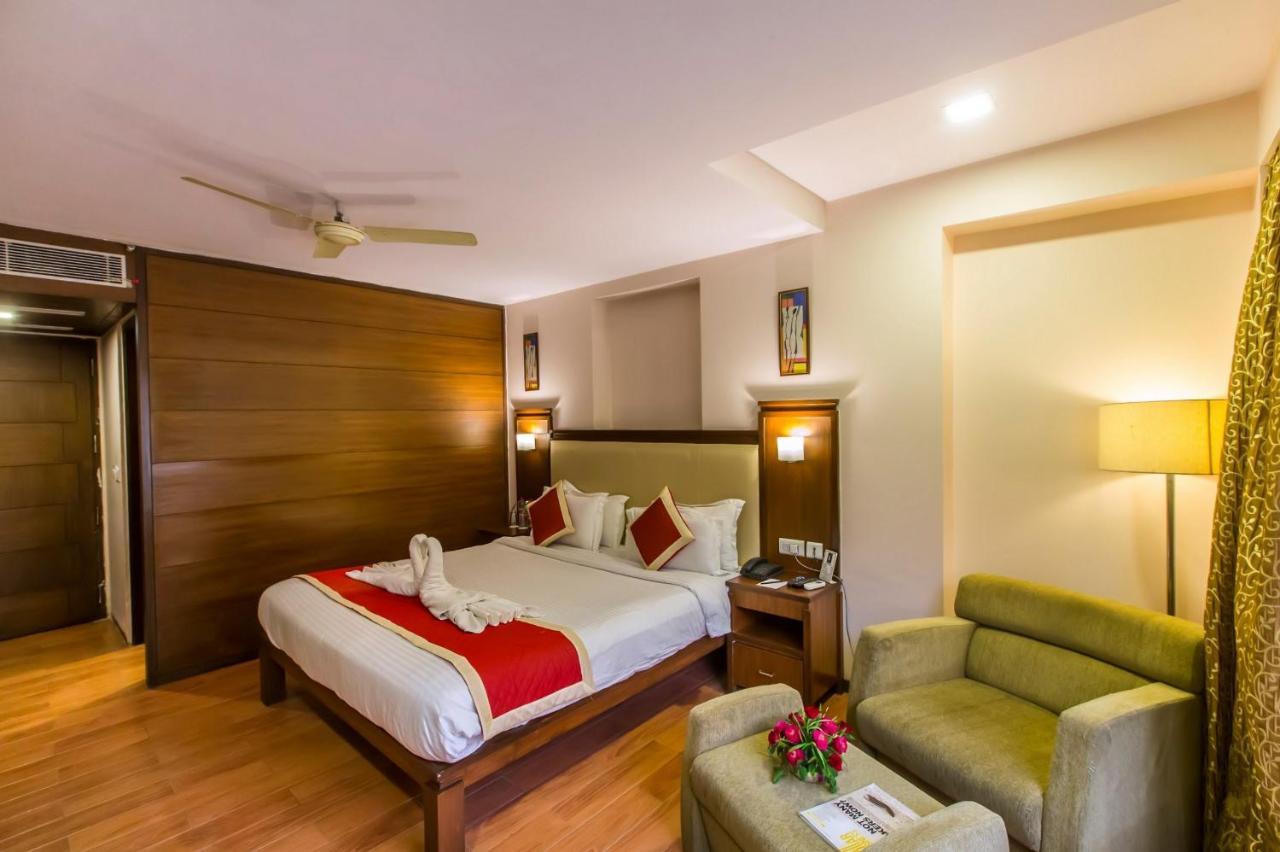 Hotel Golden Manor