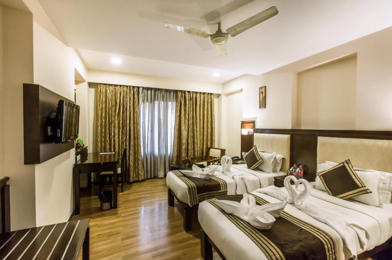 Hotel Golden Manor 4*